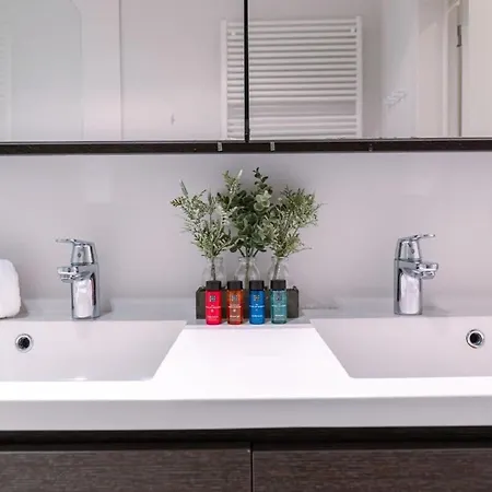 Huswell - Stylish Studio In The Heart Of Bruges Exterior photo