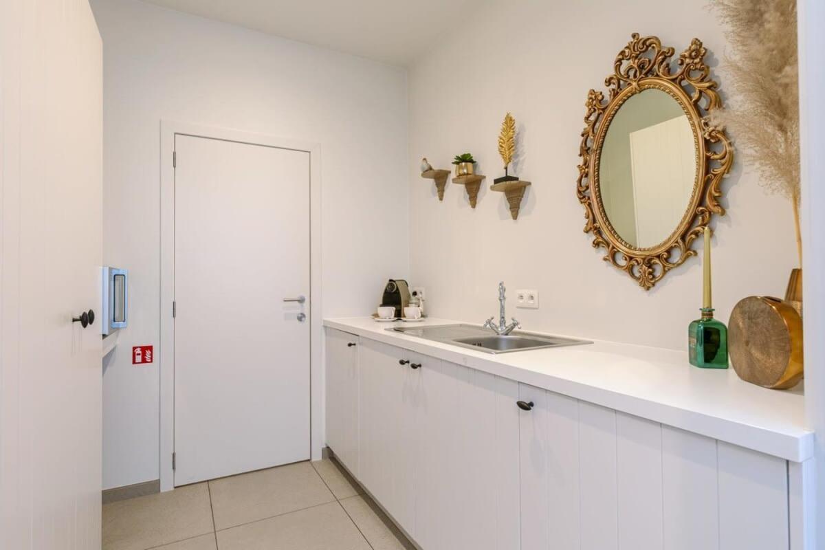 Huswell - Stylish In The Heart Of Apartment