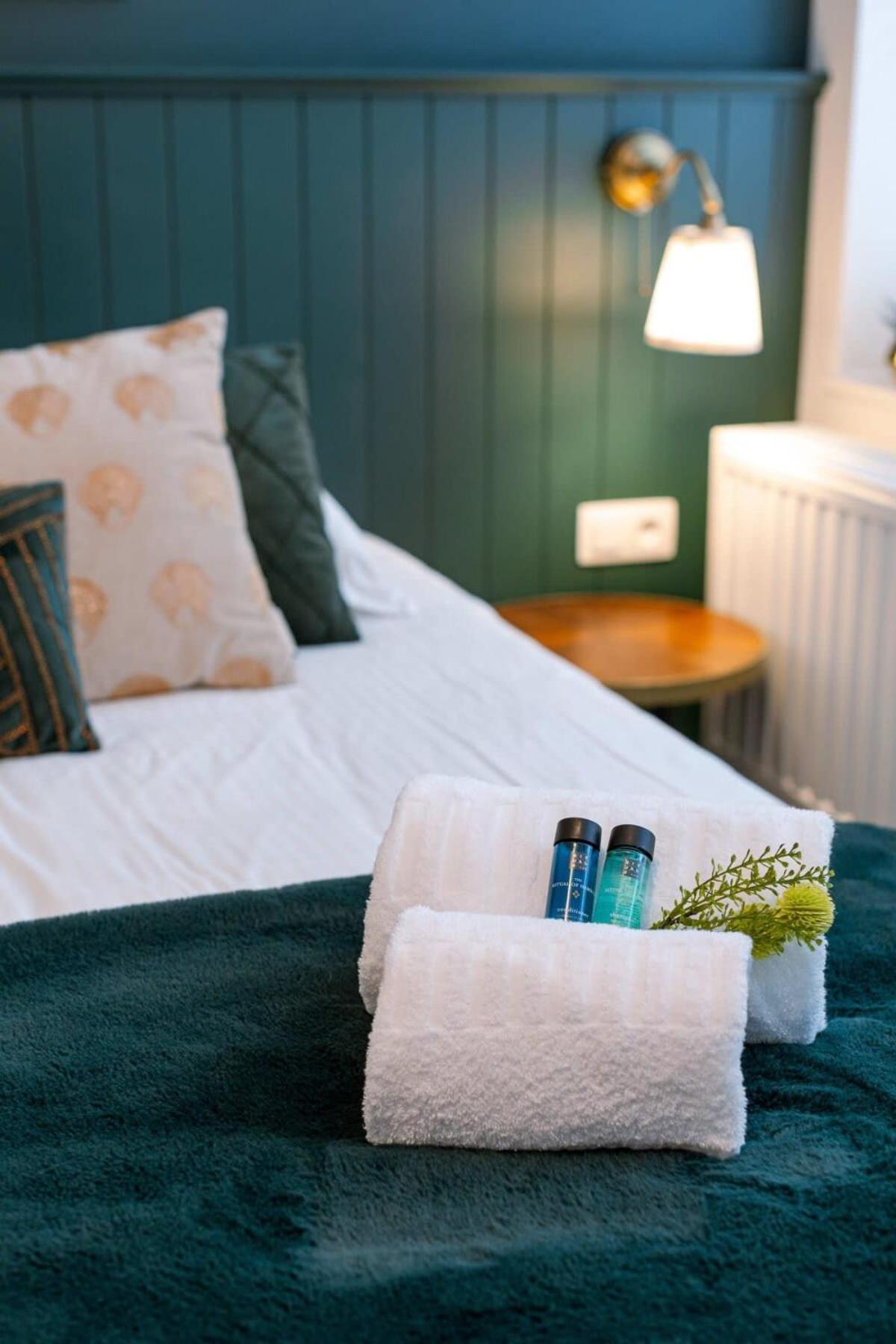 Huswell - Stylish In The Heart Of *